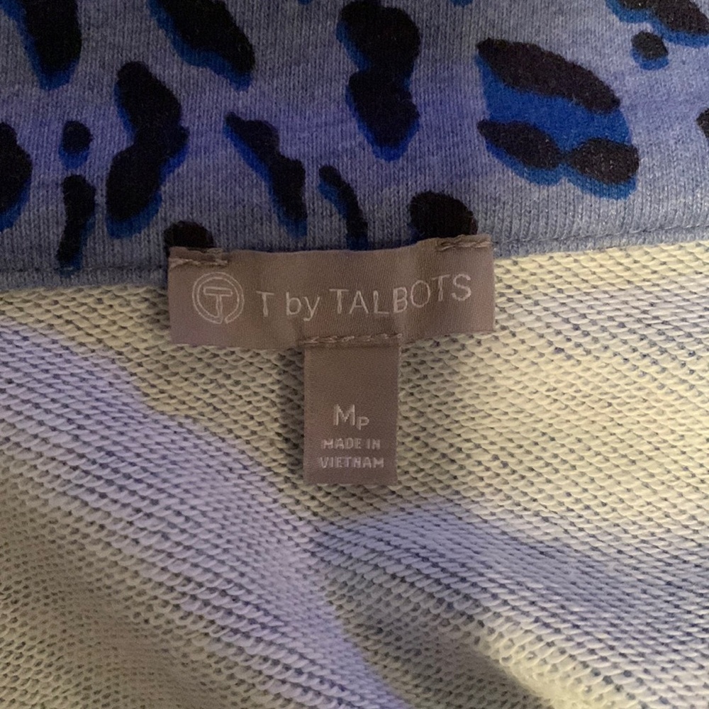 3/4 Zip Up Cheetah Print Collared Shirt - Picture 7 of 7